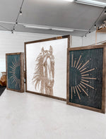 Load image into Gallery viewer, Sunburst &amp; Horse Wooden Artwork Set

