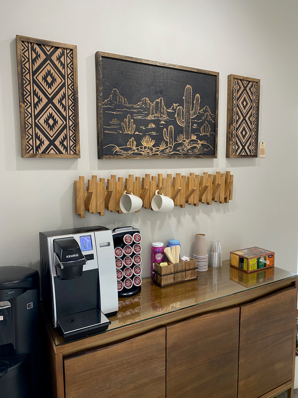 3 Piece Desert Scene & Aztec Accents